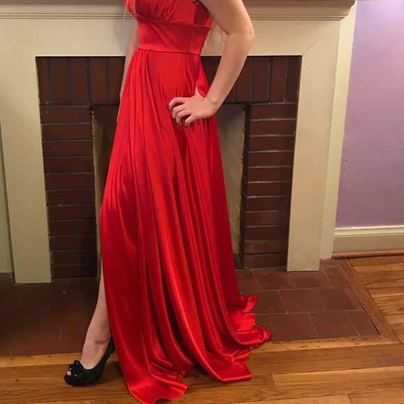 Red Satin V-Neck Prom Pageant Dress - Picture 6 of 7